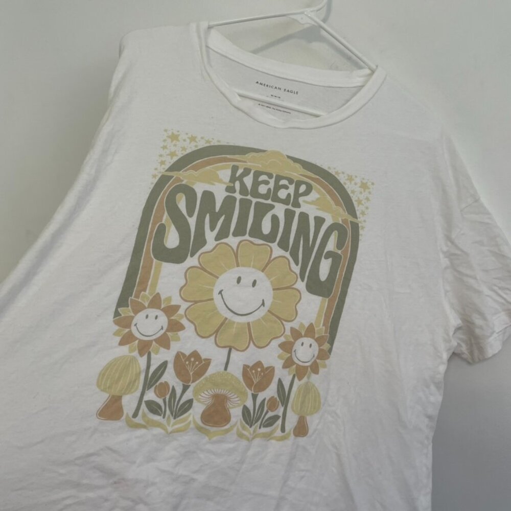 AMERICAN EAGLE Smiley Company Keep Smiling Oversized Graphic Tee White Floral M - Picture 6 of 16